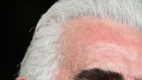 Video: Gustavo Adolfo Infante comete grave error en vivo durante funeral de Vicente Fernández