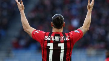 Ibrahimovic llegó a 300 goles en Europa y salvó al Milan