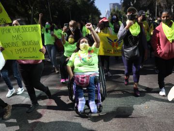 Marchan en México.