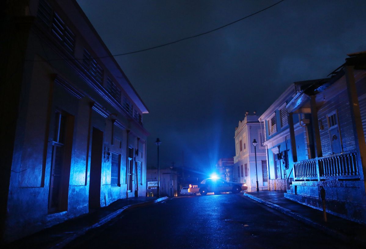 A dead man and 5 injured left a Christmas party in northern Puerto Rico