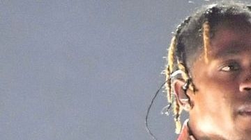 La familia de la víctima más joven del Astroworld rechaza la oferta de Travis Scott de pagar el funeral.