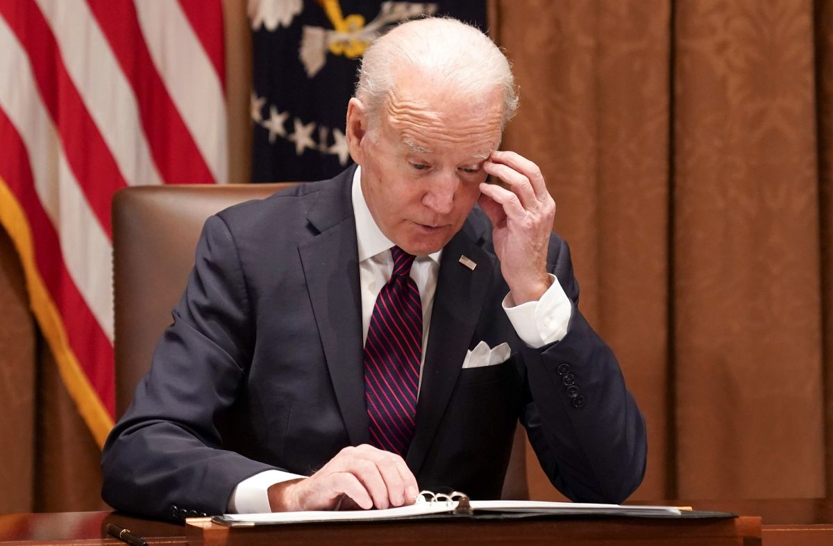 El presidente Biden pide a Ucrania "confiar" en EE.UU.