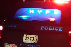 Dos muertos en choque y auto quemado; cuatro heridos: madrugada violenta en Nueva York