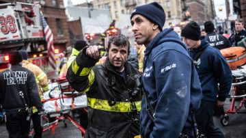 Hasta este lunes se contaban 17 muertos en el incendio más mortífero en 30 años en NYC.