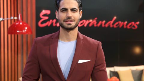Roberto Hernández está de regreso en El Gordo y la Flaca junto a Lili Estefan y Raúl de Molina.