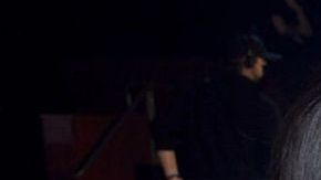 Machine Gun Kelly le dio a Megan Fox un anillo con espinas que la lastimarían si trata de quitárselo