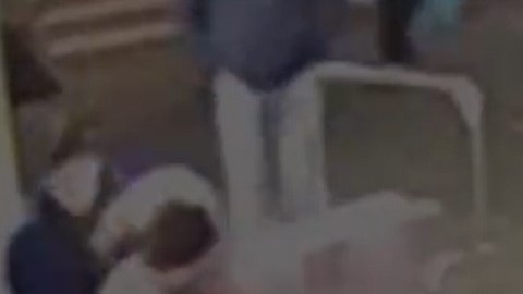 El NYPD publicó un video del asalto.