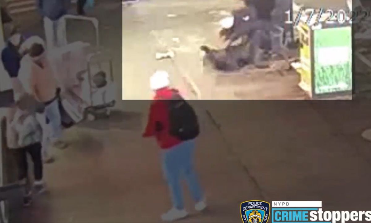 El NYPD publicó un video del asalto.