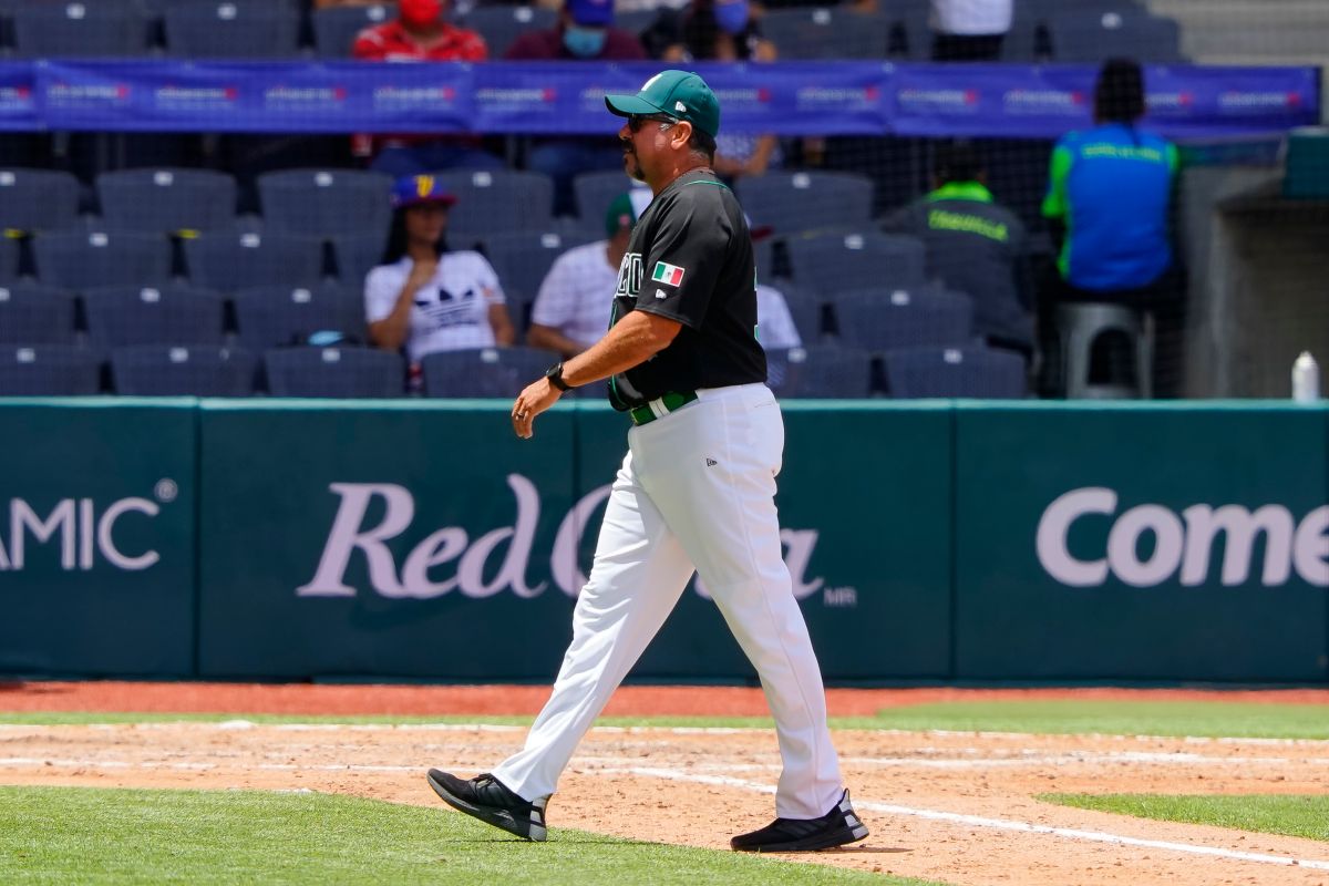 MLB: Angels add Mexican Benjamin Gil to coaching staff
