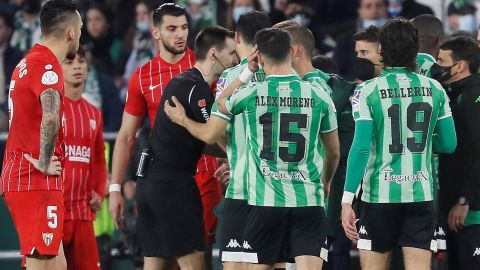 Jugadores del Betis señalan que Lopetegui pidió aJordan que fingiera mareos