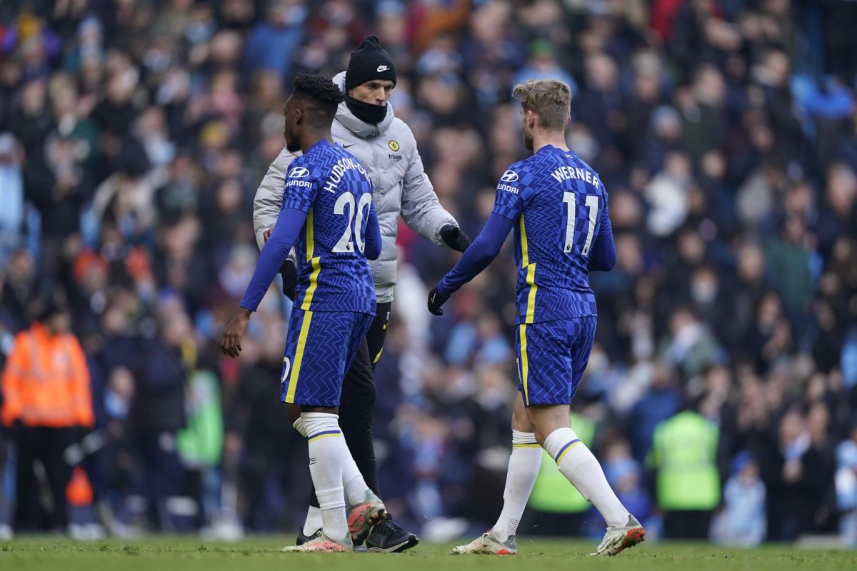 El Chelsea quedó a 12 puntos del liderato de la Premier que actualmente domina el Manchester City.