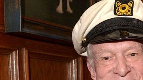 Hugh y Crystal Hefner.