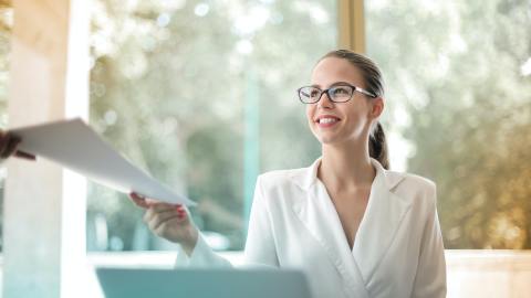 Universidad en Nueva York pone a prueba semana laboral de 32 horas para sus empleados