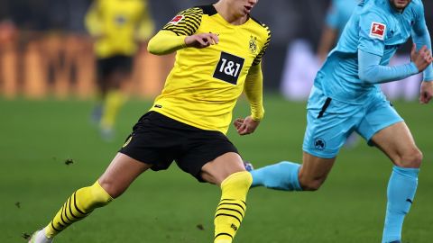 Borussia Dortmund v SpVgg Greuther Fürth - Bundesliga