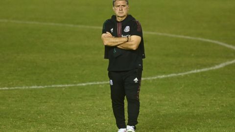 Tata Martino no está convencido con el juego de México