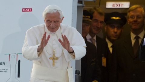 Ratzinger y otros responsables vinculados al caso nunca informaron al Vaticano