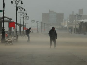Tropical Storm Isaias Hits New York City Bringing Heavy Wind And Rain