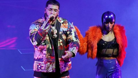 Anuel y Yailin se comprometieron: el ex novio de Karol G le entregó un anillo