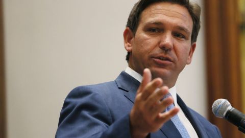 Florida avanza con ley para castigar a quien transporte a inmigrantes indocumentados