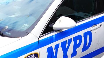 El NYPD busca al ladrón que disparó a la cajera en un Burger King en Harlem.