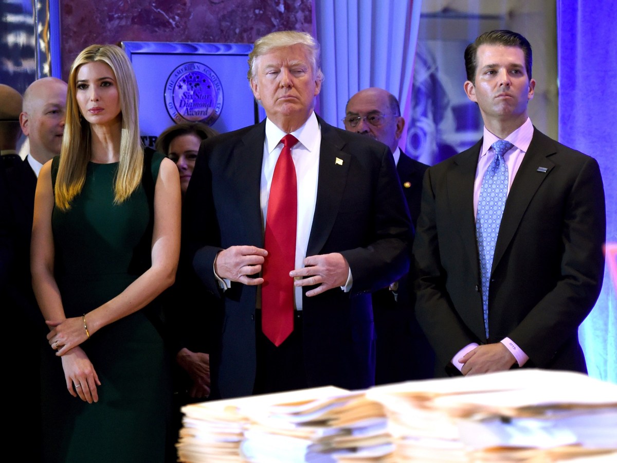 Trump Y Sus Hijos Ivanka Y Donald Jr Se Niegan A Declarar En Investigación Sobre Fraude En Sus 2100