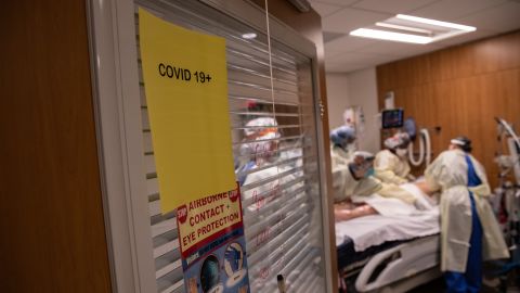 Hasta este lunes, las hospitalizaciones por COVID-19 en todo Nueva York ya superaban las 12,000.