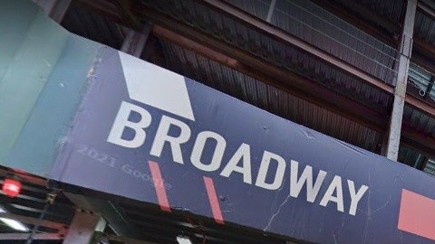 Broadway con 47th St, Times Square, NYC.