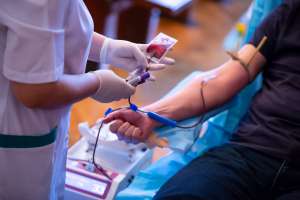 Hospitales de Estados Unidos viven crisis por escasez en bancos de sangre