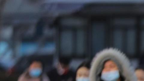 Mujer china obligada a hacer cuarentena con su cita a ciegas