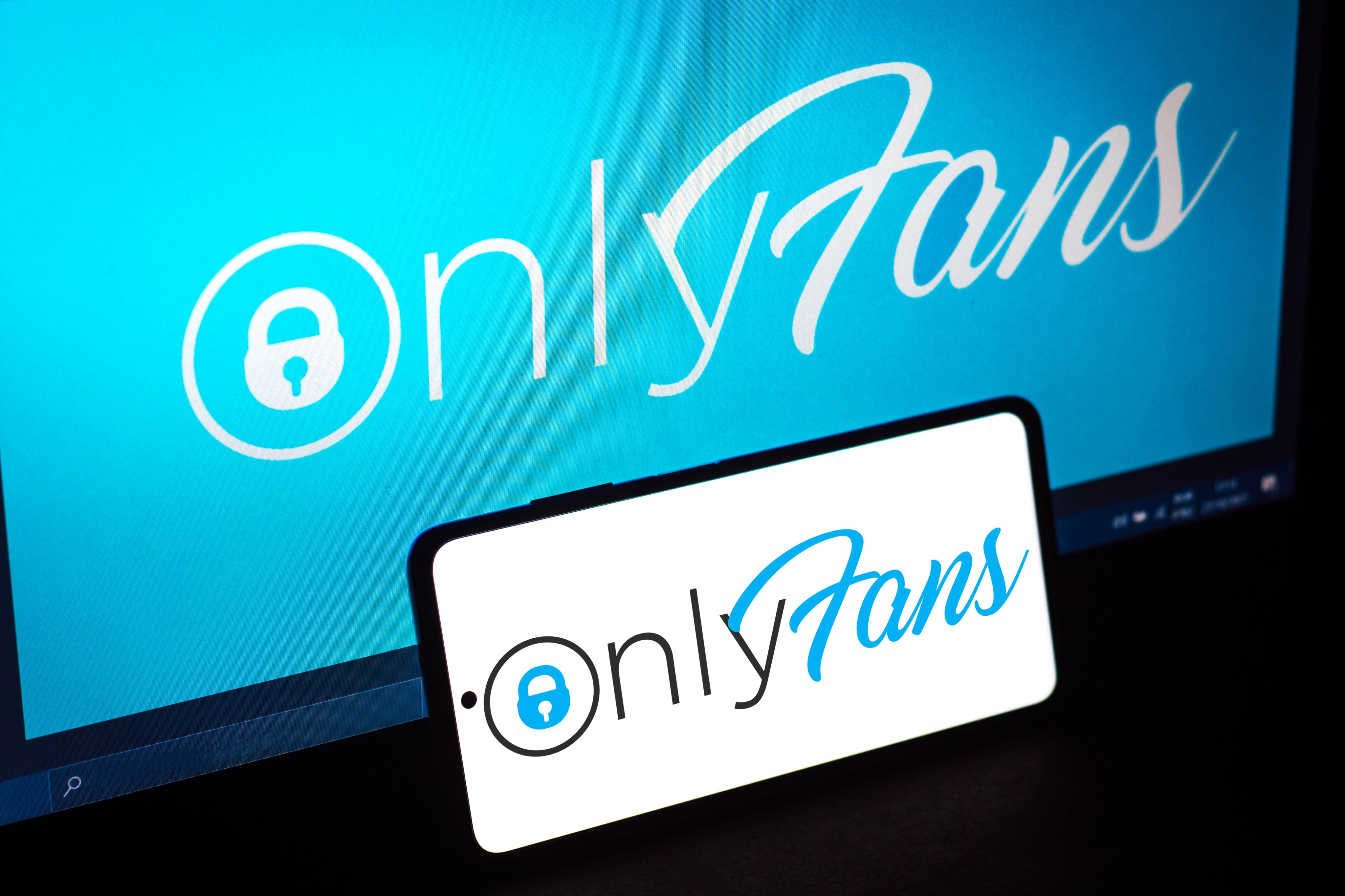 Modelo cristiana dice que obtuvo el permiso de Dios para desnudarse en  Onlyfans - El Diario NY