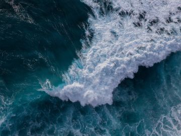 Tsunami.