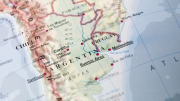 Argentina es país marítimo con más de seis millones quinientos mil kilómetros cuadrados de plataforma continental y agua.