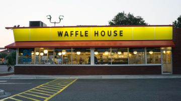 the-waffle-house-altercado