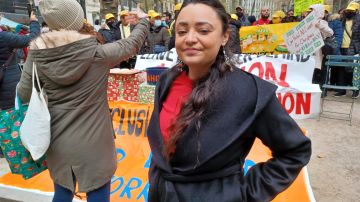 La activista comunitaria Angeles Solis alerta que es momento de crear soluciones para la fuerza laboral más vulnerable.
