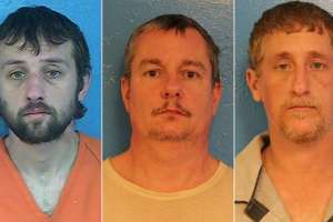 Mueren dos de tres reclusos que han sido buscados por escapar de una cárcel de Tennessee, informó la policía