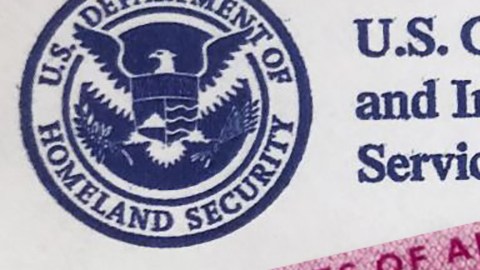 USCIS tiene nuevas políticas sobre la Autorización de Empleo.