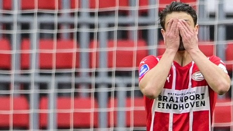 Gutiérrez es mediocampista del PSV de los Países Bajos.