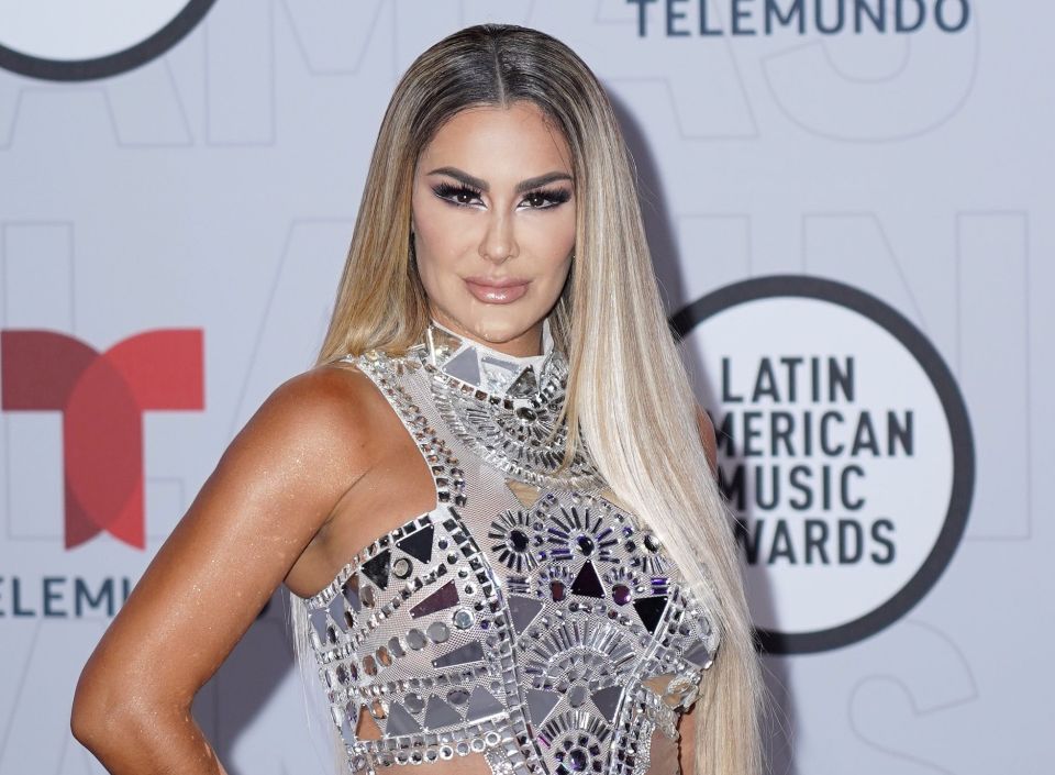 Ninel Conde is enjoying her day in a luxurious yacht