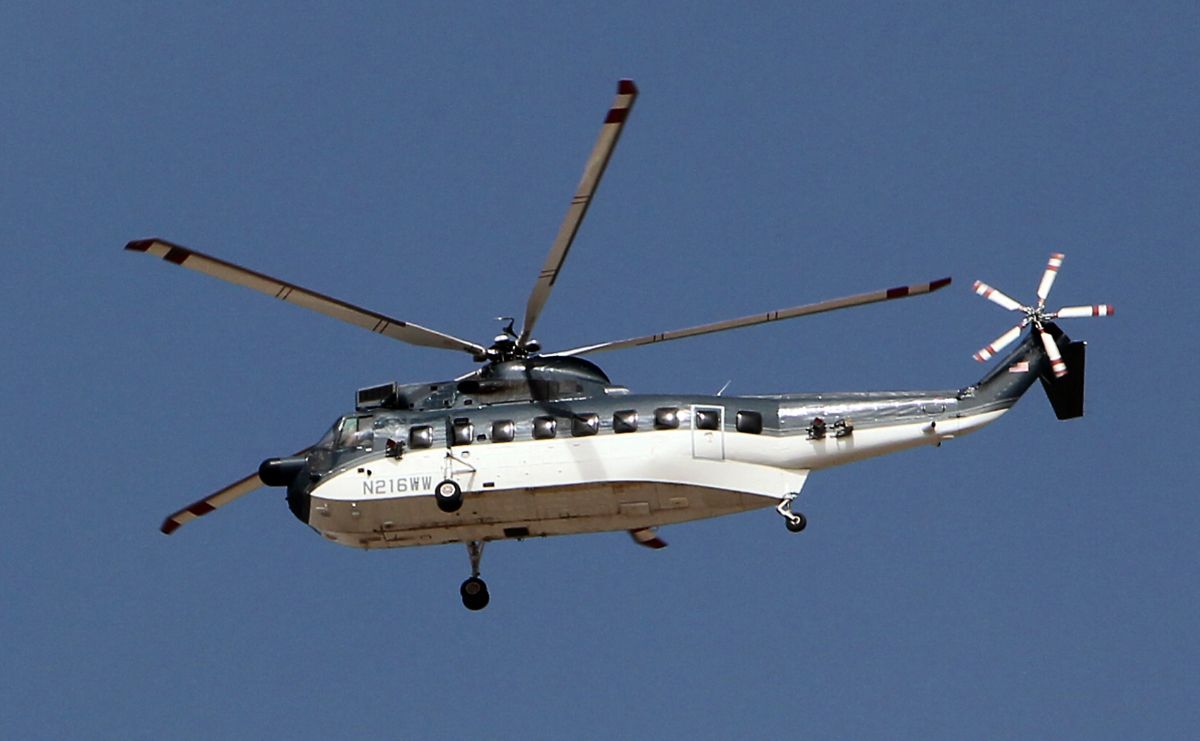 Se conoció que el helicóptero afectado fue un Sikorsky S-61N.