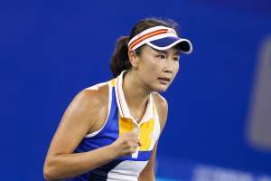Peng Shuai niega su desaparición y acusaciones de violación, pero la WTA sigue sin confiarse