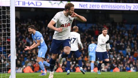 Manchester City cae ante el Tottenham con Harry Kane en plan estelar