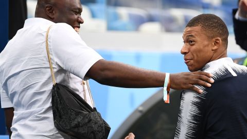 Padre de Kylian Mbappé reveló que rechazó al Barcelona para poder jugar algún día en el Real Madrid