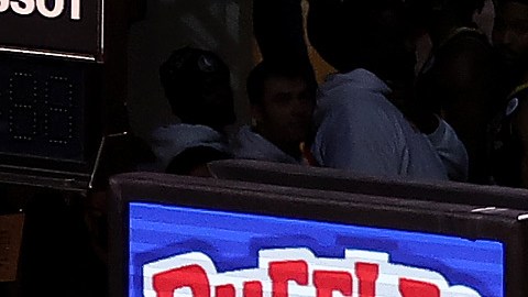 Myles Garrett se robó el show en el juego de celebridades de la NBA