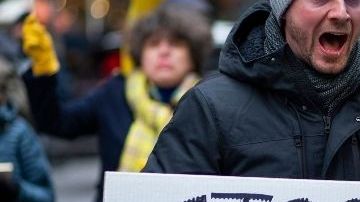 Los Simpson se unieron a las protestas en apoyo a Ucrania.