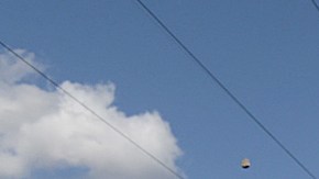 Estudiantes de Ayotzinapa chocan con Guardia Nacional de México en protesta