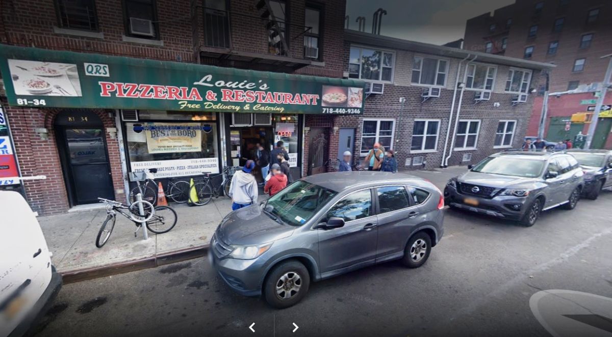Pizzería Louie's, Queens, NYC.