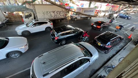 La alcaldía de Nueva York y el NYPD a la caza de los vehículos mal estacionados en Queens. /Archivo