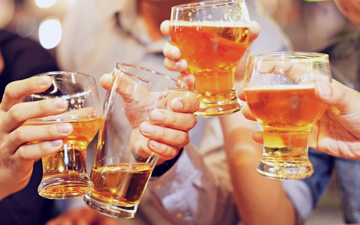 El consumo excesivo de alcohol puede conducir a una insuficiencia renal.