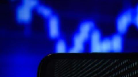 Binance123474886_binancegettyimages-1237524781
