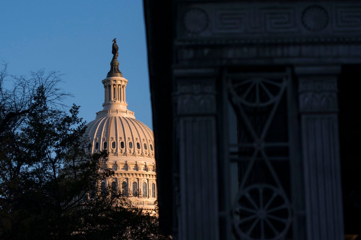 El Congreso avanza con la ley de gastos de $1.5 billones de dólares.